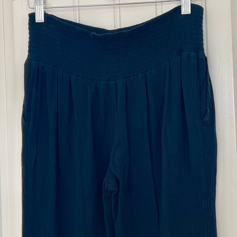 Three Dots Black Smocked Waist Wide Leg Gauze Beach Pant with Pockets Sz Medium - Picture 7 of 9